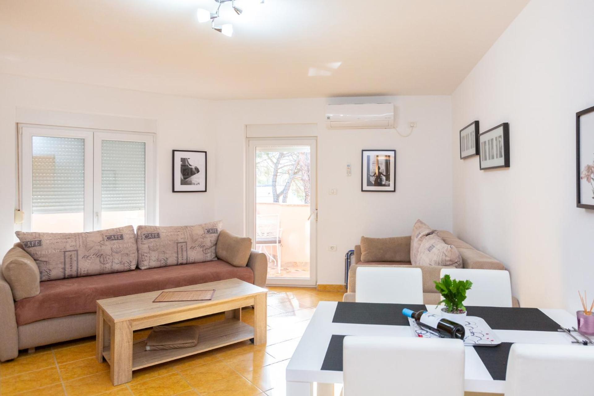 Senad Apartmán